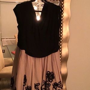 Zip back dress very comfy and wash and go